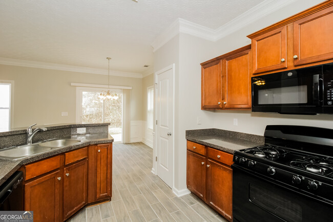 Building Photo - 7092 Littlebrook Way