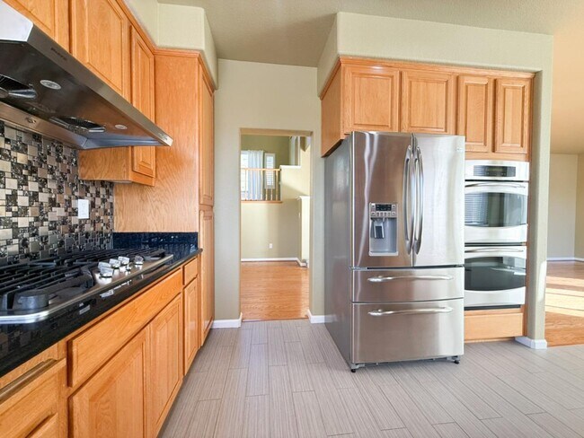 Building Photo - 15 Parkridge Cir