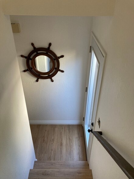 Entryway - 292 Rossmore Dr