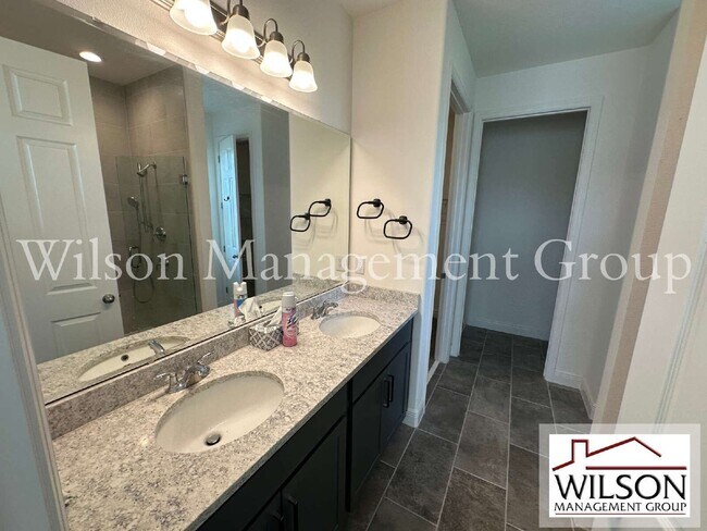 Building Photo - 484 Shadow Gorge Wy