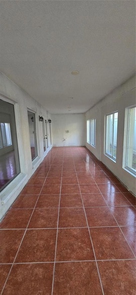 Building Photo - 1810 Greystone Heights Dr