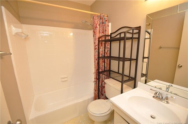 Building Photo - 1260 Donaldson Ct