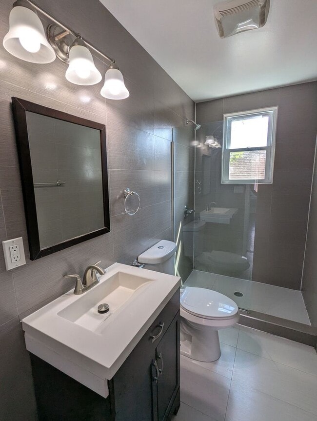 Building Photo - 69 Winthrop Ave