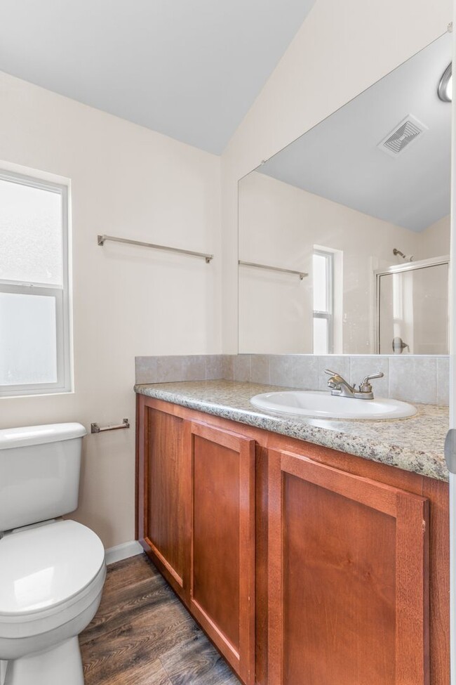 Building Photo - 1 Bed + 1 Bath HOME IN THE PLEASURE POINT ...