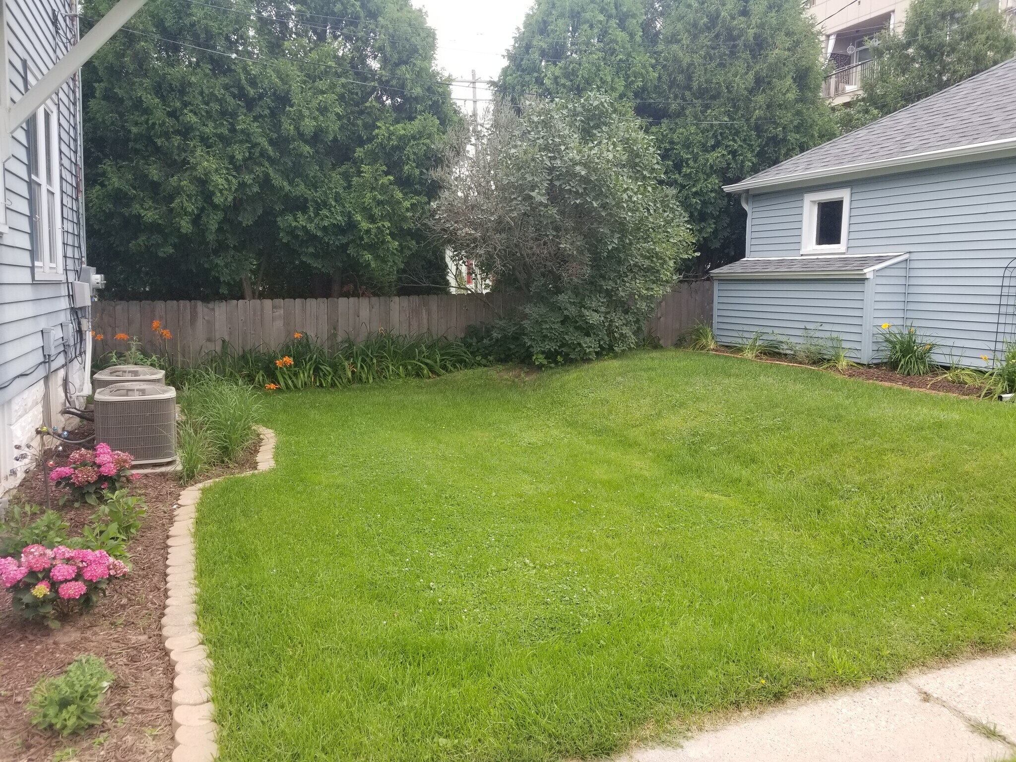 Backyard - 4516 N Bartlett Ave