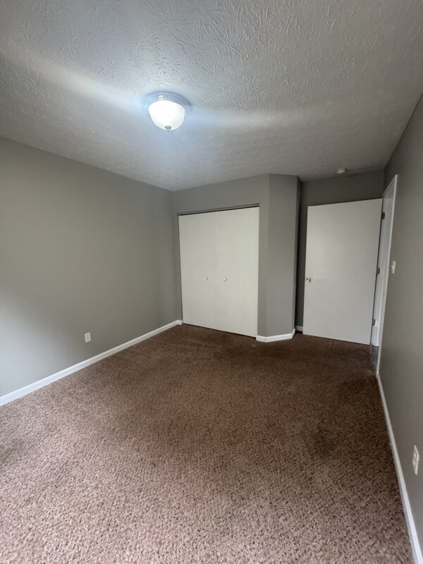 Building Photo - 9708 Stream View Trail