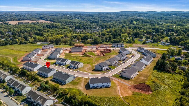 Building Photo - Brand New - 4Bed, 2.5Bath Townhouse in Pot...