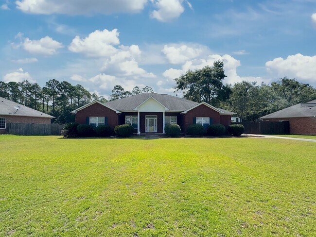 Building Photo - COMING LATE FEBRUARY 2026! (Pet Friendly)