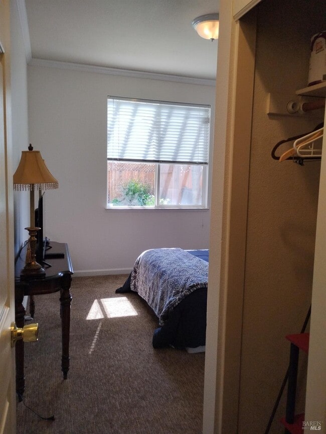 Building Photo - 1122 Mitchell Ln