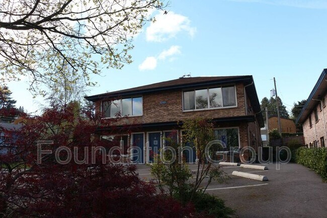 Primary Photo - 4238 27th Ave W