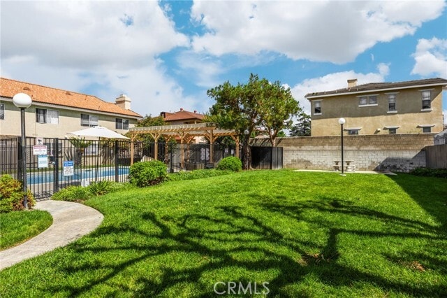 Building Photo - 331 E Phillips Blvd