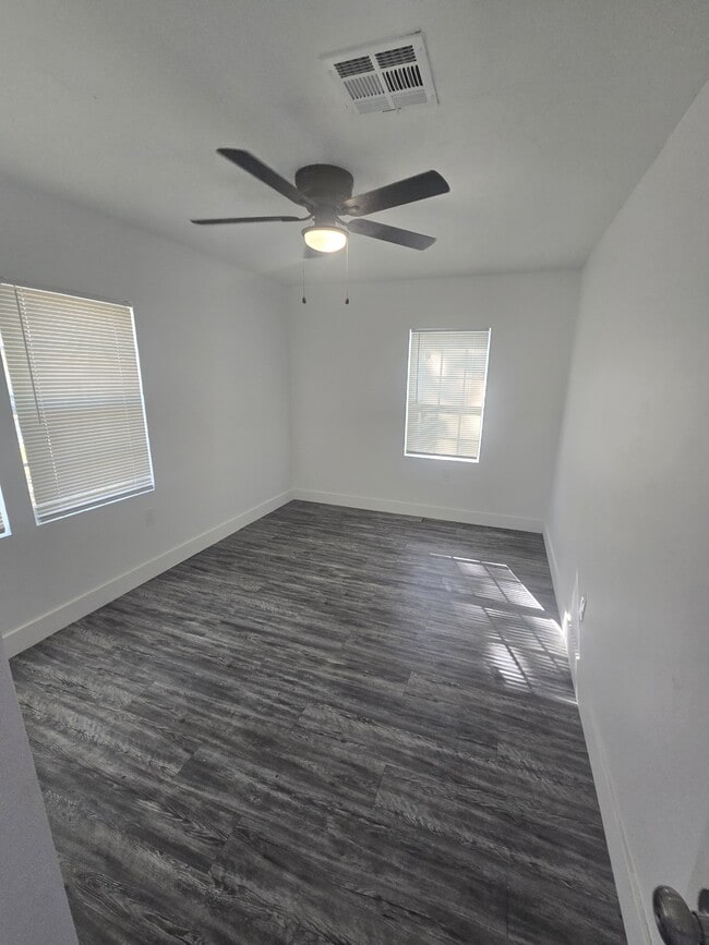 Building Photo - 4309 N Wall St