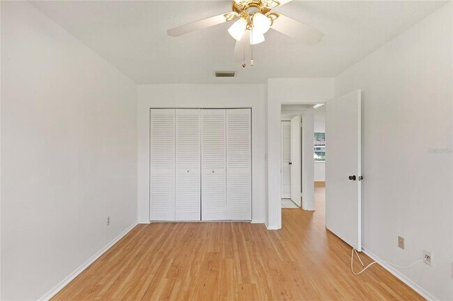 Building Photo - 1701 Pinehurst Rd