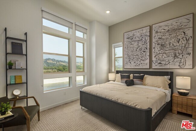 Building Photo - 1805 W Bankside Wy