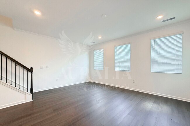 Building Photo - 3611 Elm Grv Ln