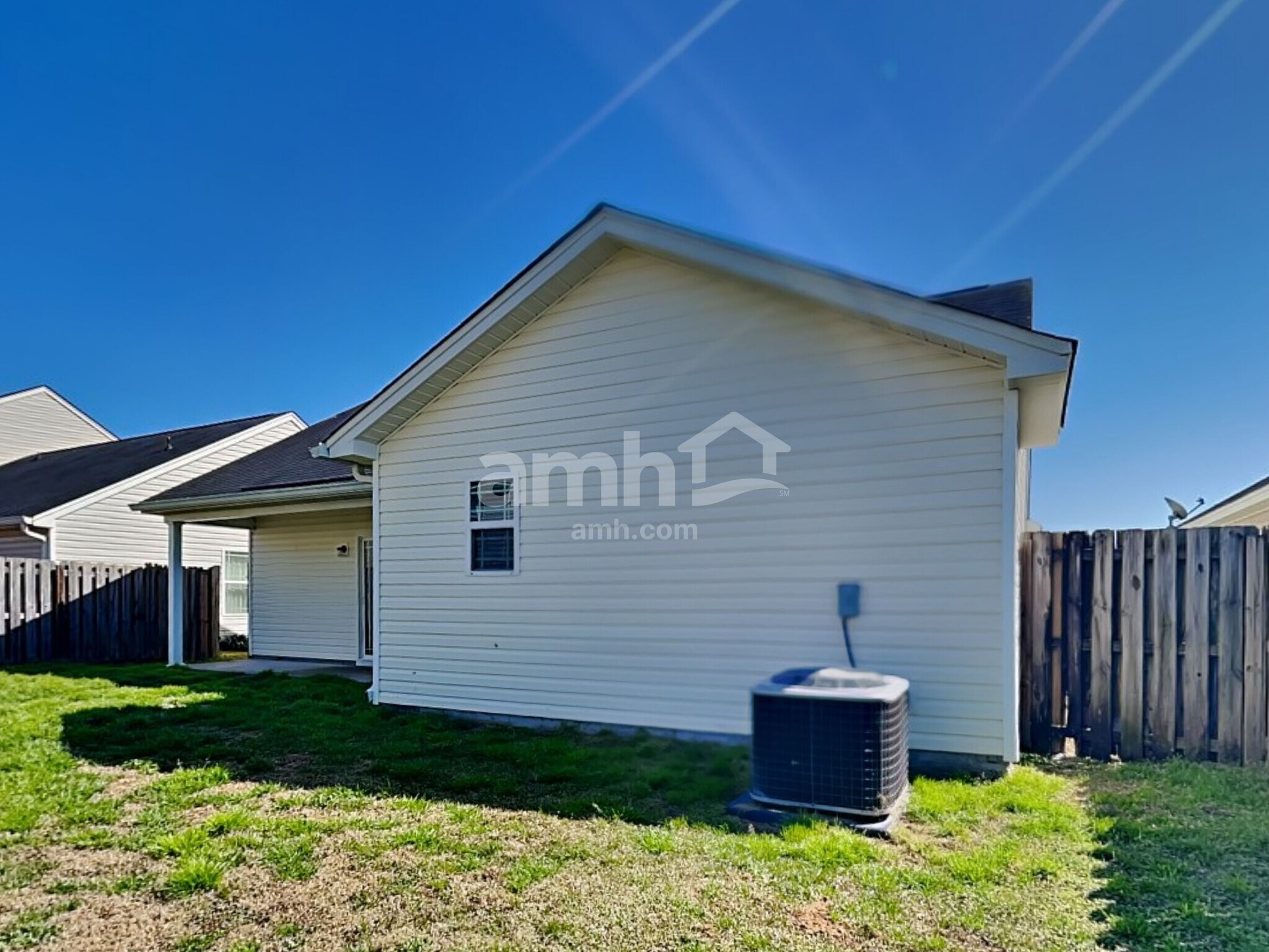 Building Photo - 117 Roseberry Cir