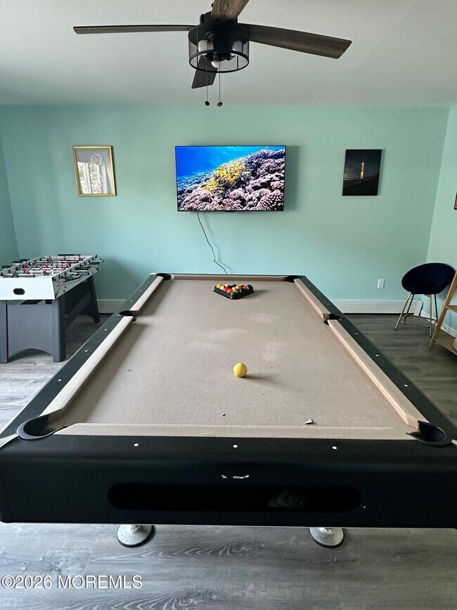 Building Photo - 3 E Central Ave