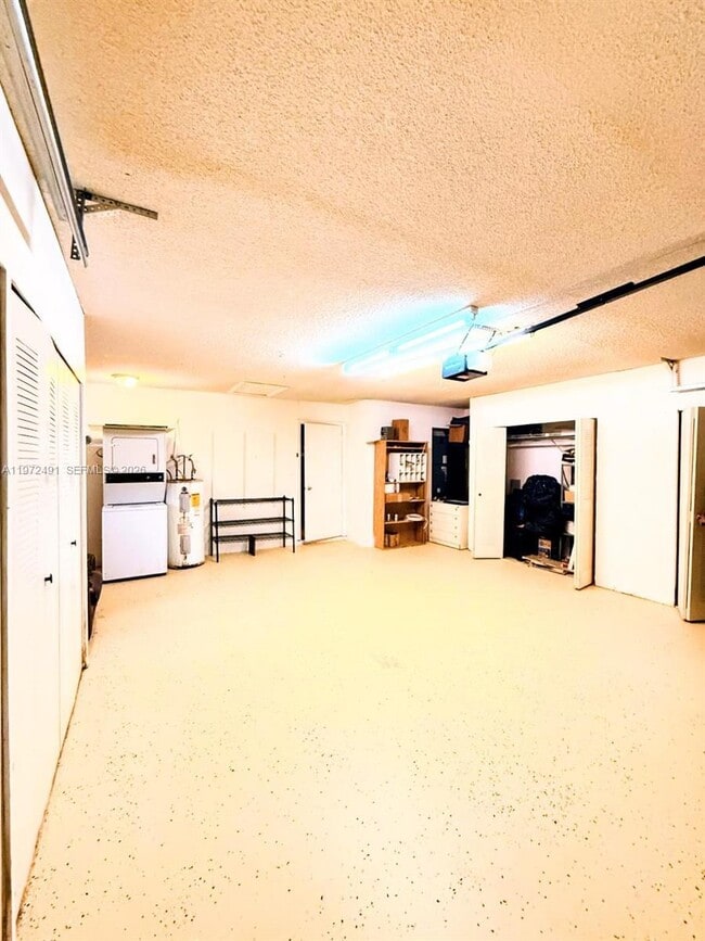 Building Photo - 766 NW 24th Ave