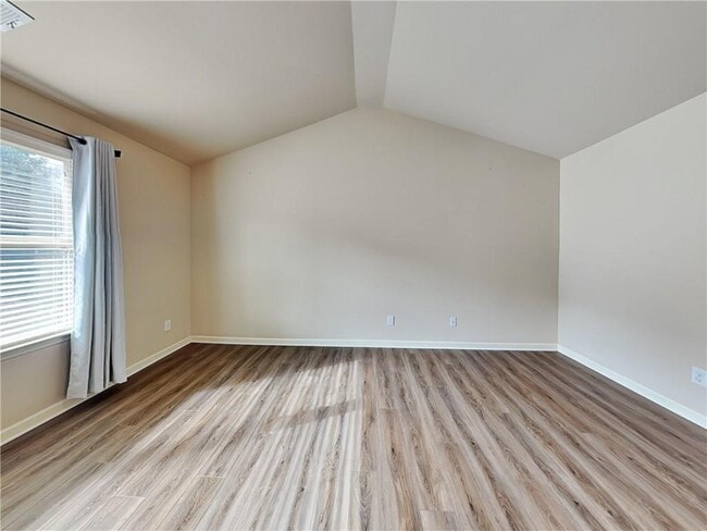 Building Photo - 5015 Groover Dr