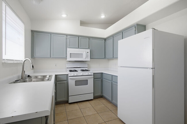 Building Photo - 7561 Glowing Ember Ct