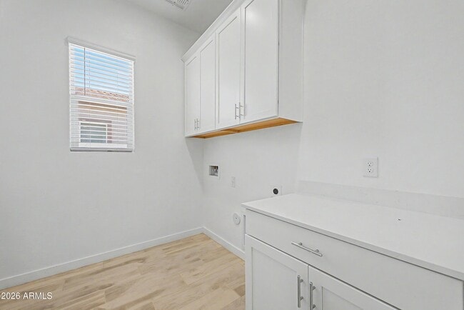 Building Photo - 7646 W Desert Spoon Dr