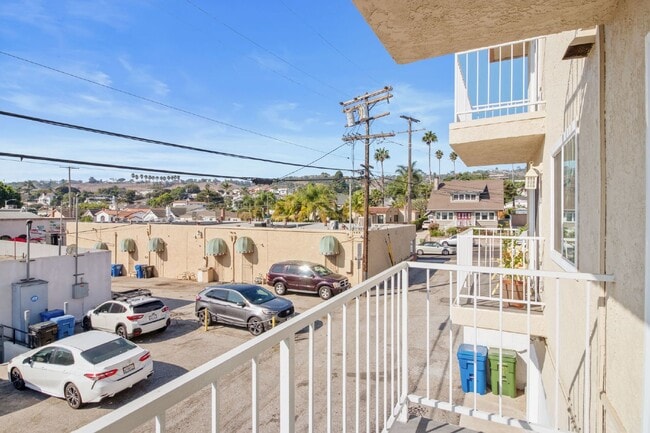 Building Photo - Stylish 1-Bedroom Apartment with Private B...