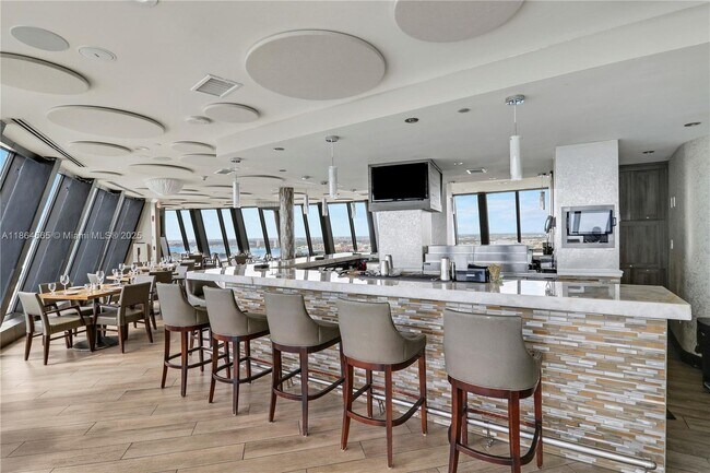 Building Photo - 3000 N Ocean Dr