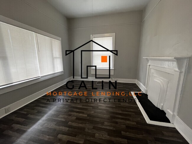 Building Photo - 726 E 38th St