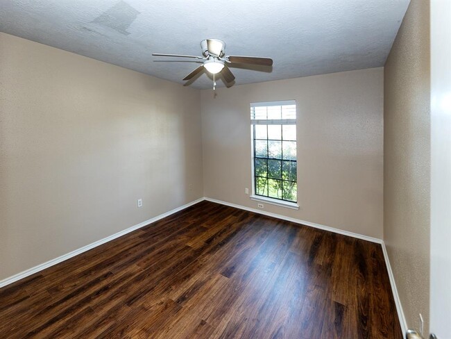 Building Photo - 414 Bradshire Ct