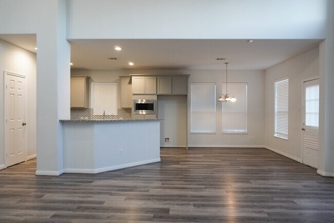 Building Photo - 7506 Stone Arbor Ln