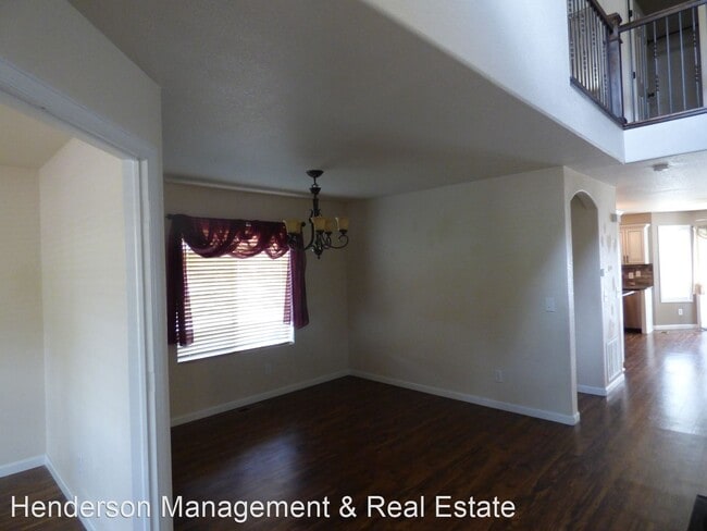 Building Photo - 4 br, 2.5 bath House - 2045 Prairie Hill Dr