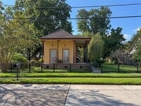 Building Photo - 714 Mehle St