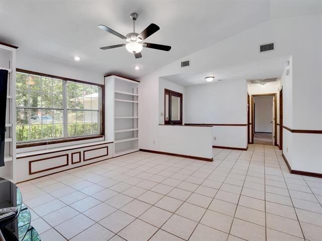 Building Photo - 2216 Tuscavilla Rd