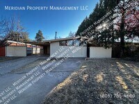 Building Photo - 2003 32nd-A