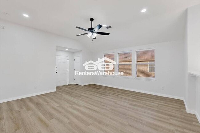 Building Photo - Completely Refreshed Forney Home MOVE IN R...