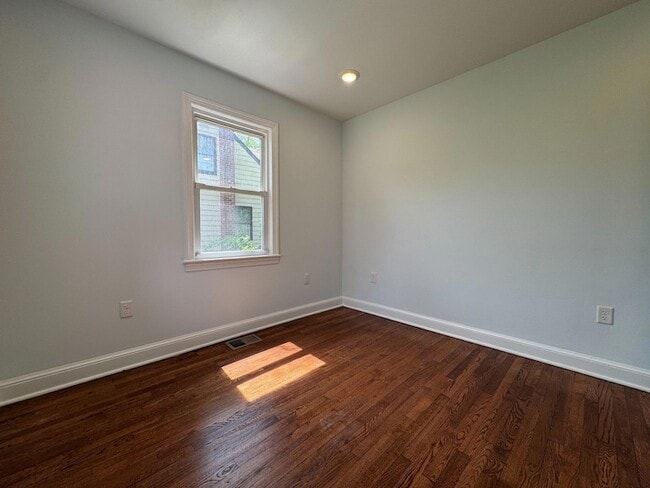 Building Photo - 9405 Rhode Island Ave