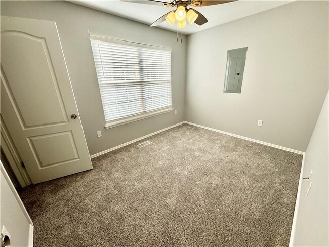 Building Photo - 1428 W Netherland Way