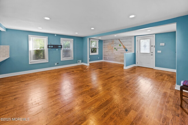 Building Photo - 605 Ocean Gate Ave