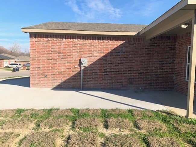 Building Photo - 7503 Novella Dr