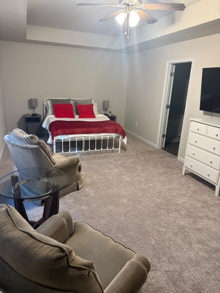 Building Photo - 281 Turtle Creek Dr