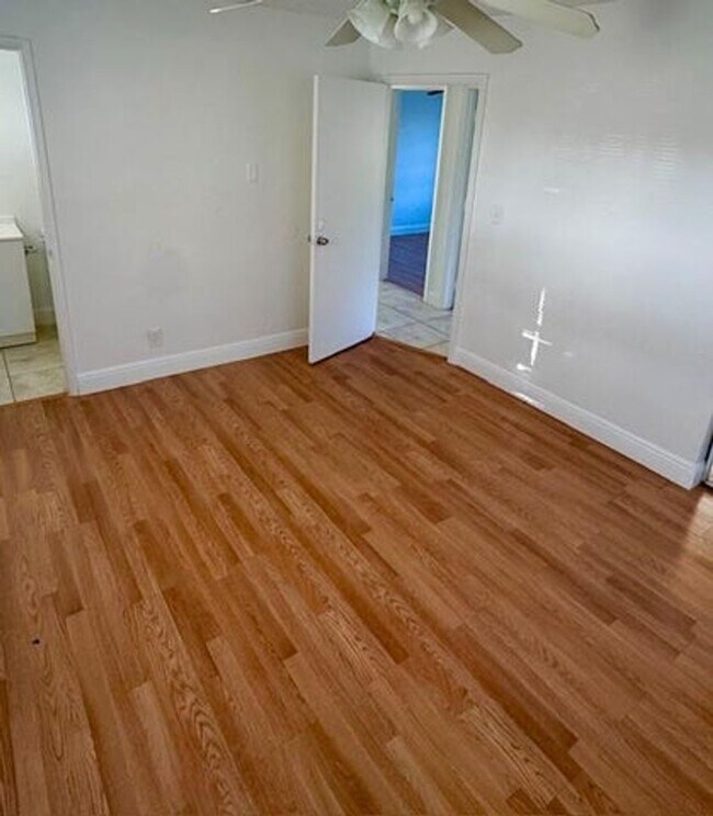 Building Photo - 1451 SW 46th Ave