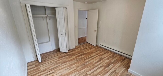 Building Photo - Newly Renovated 3Bed 1.5 Bath House Available in Heart of Bozeman