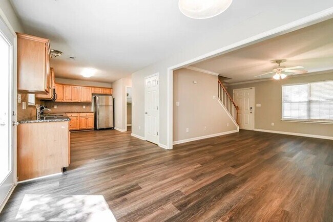 Building Photo - 544 Havenbrook Way NW