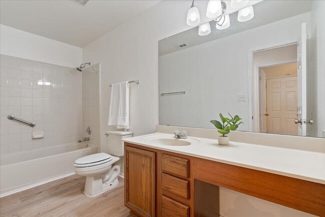 Building Photo - 708 Yosemite Trail