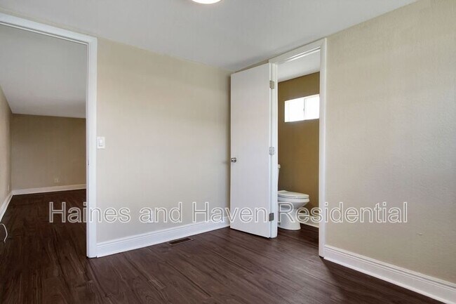 Building Photo - 26 Forest Dr