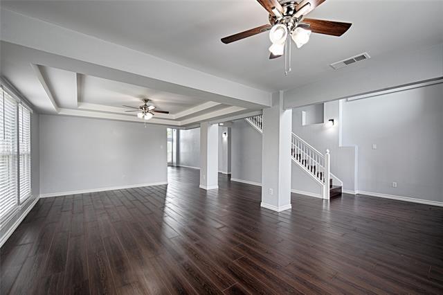 Building Photo - 6703 Meadowcrest Dr