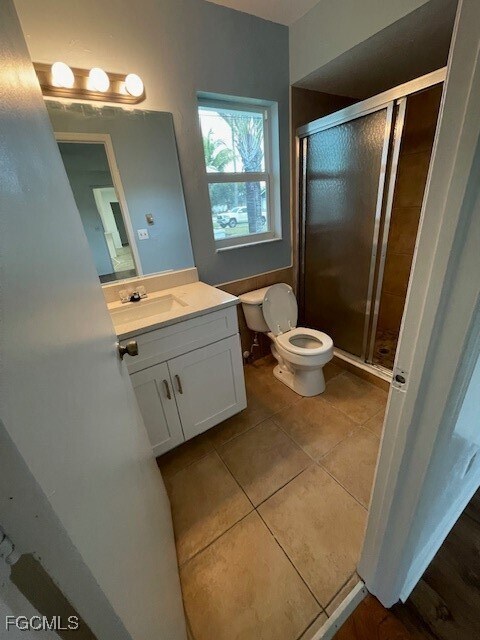 Building Photo - 1808 SE 5th Pl