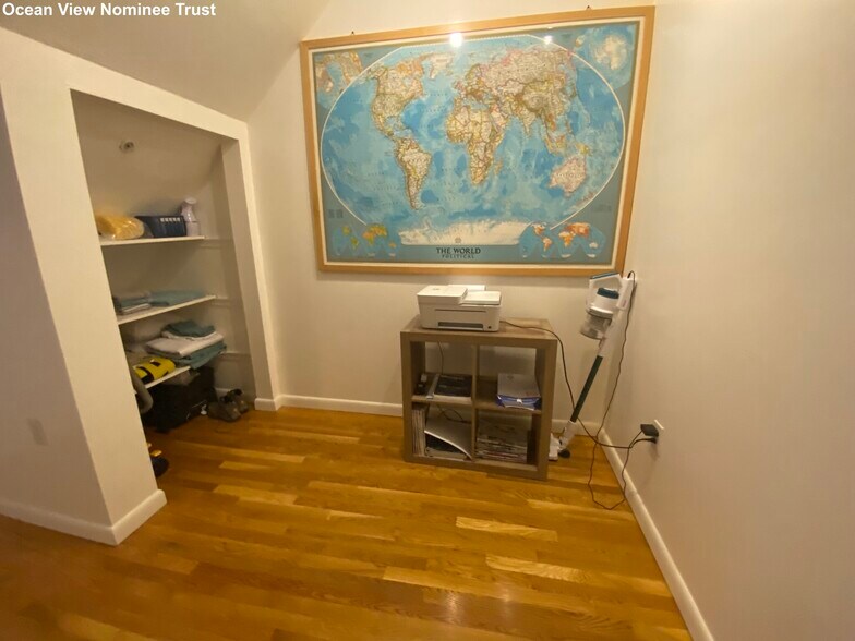 Building Photo - 236 Hanover St