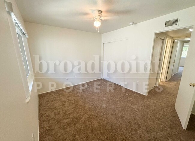 Building Photo - 12154 Rancho Bernardo Rd