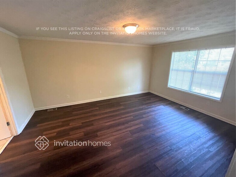 Building Photo - 3010 Mill Ct